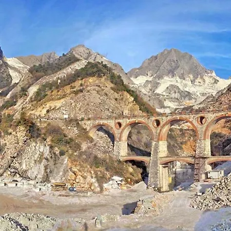 Campsite Lo Chalet Del Relax Carrara